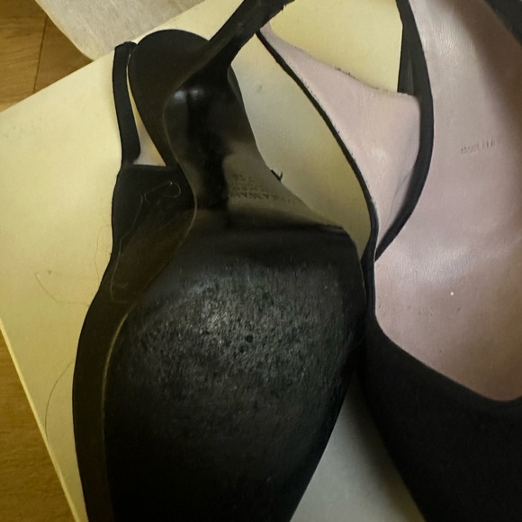Vera Wang Black Satin Sling Back - Picture 5 of 6